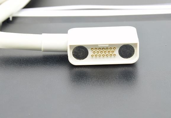 Medicine cable magnetic 90-degree Pogo pin connector 